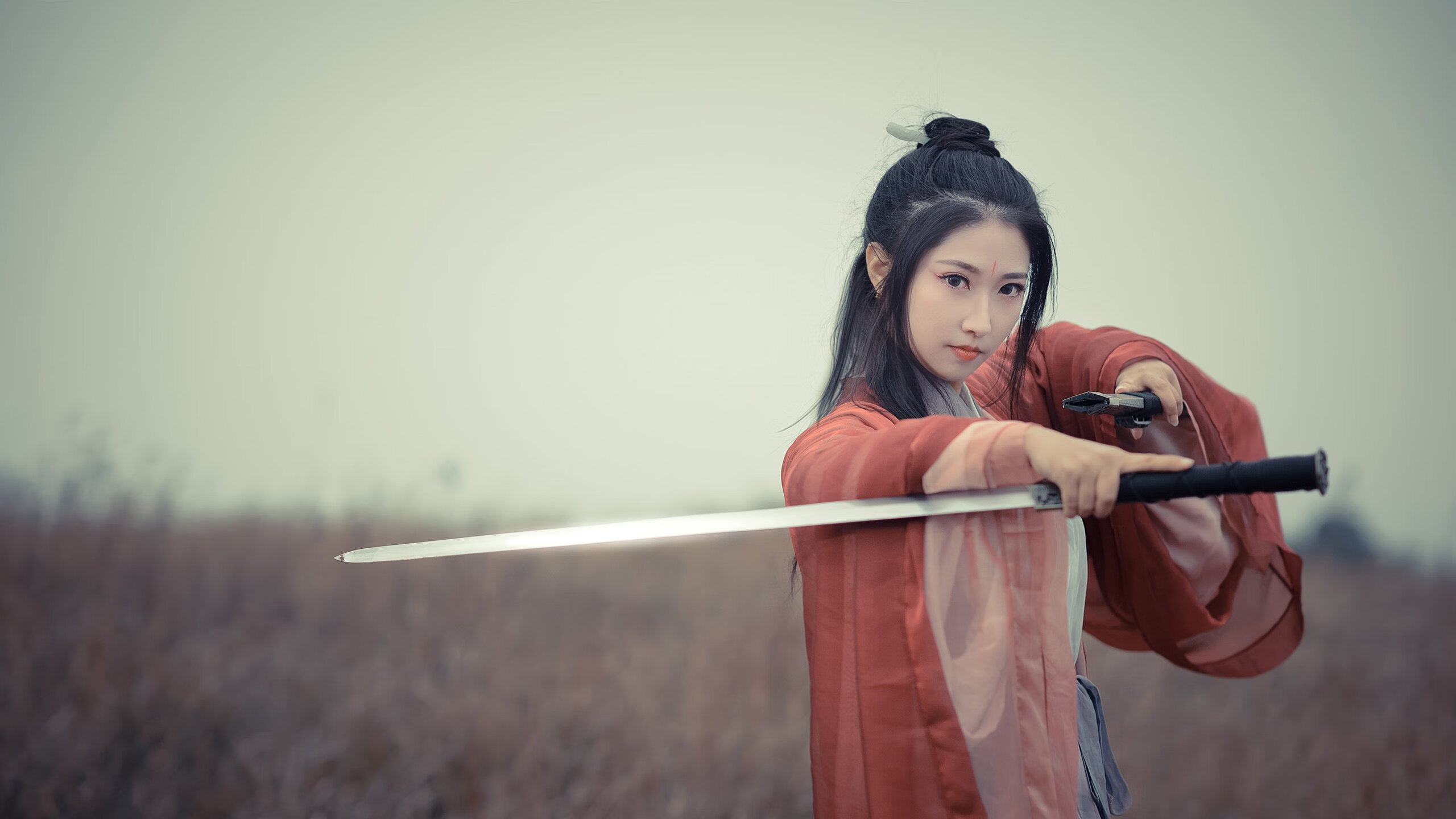 女子篮球职业联赛季后赛，争夺激烈一触即发，女子篮球赛事